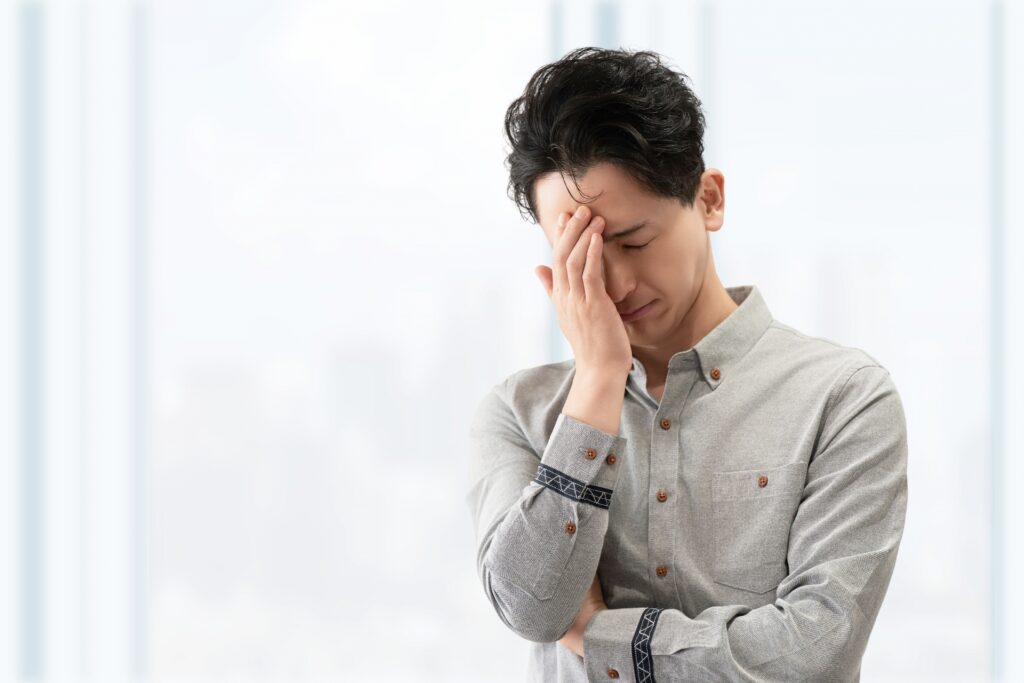 後悔しているイメージ