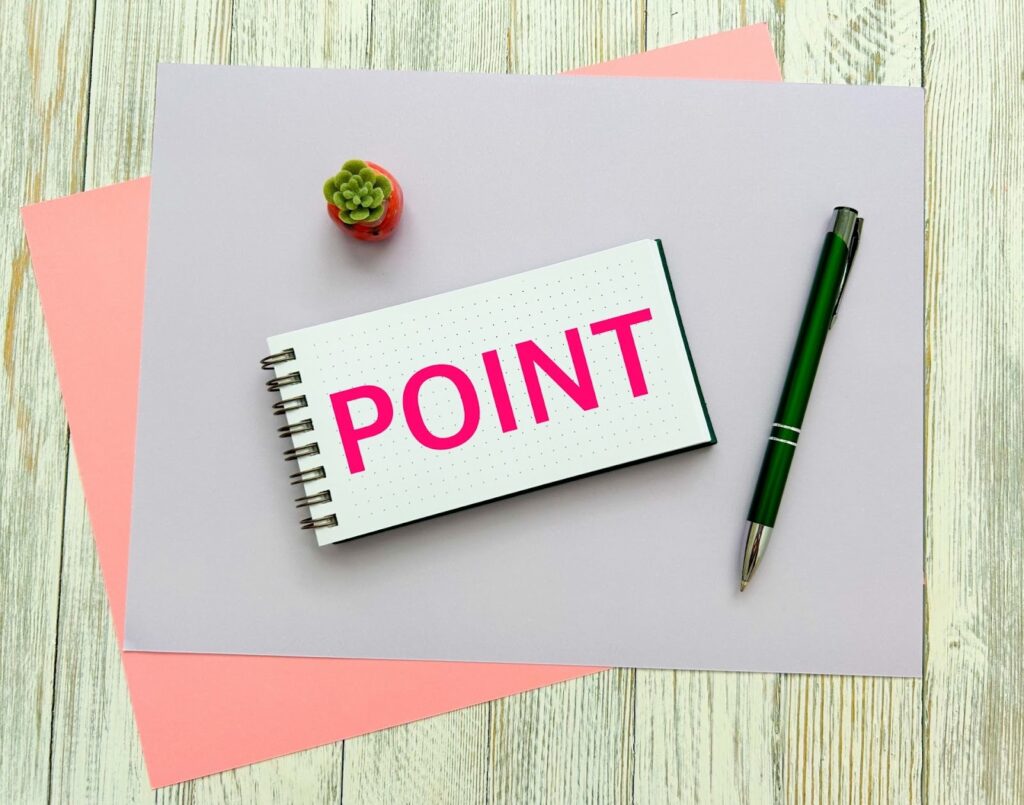 ノートにPOINTと書かれている画像